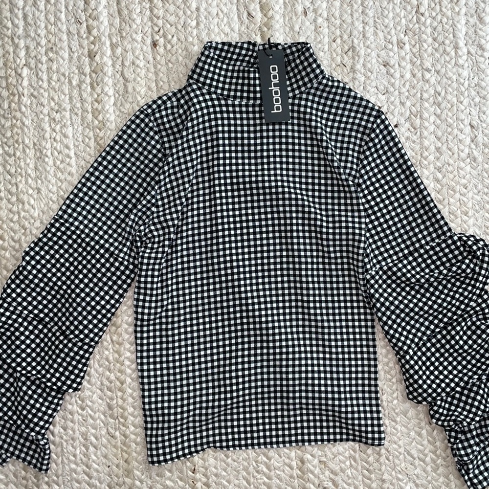 Gingham ruffle tailored blouse NWT